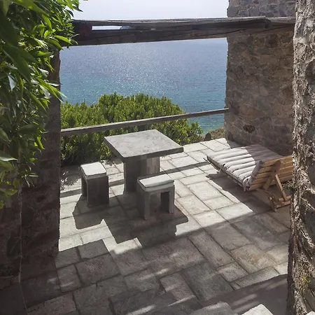 Coco-mat Eco Residences Serifos Hotel apartamentowy Vayiá